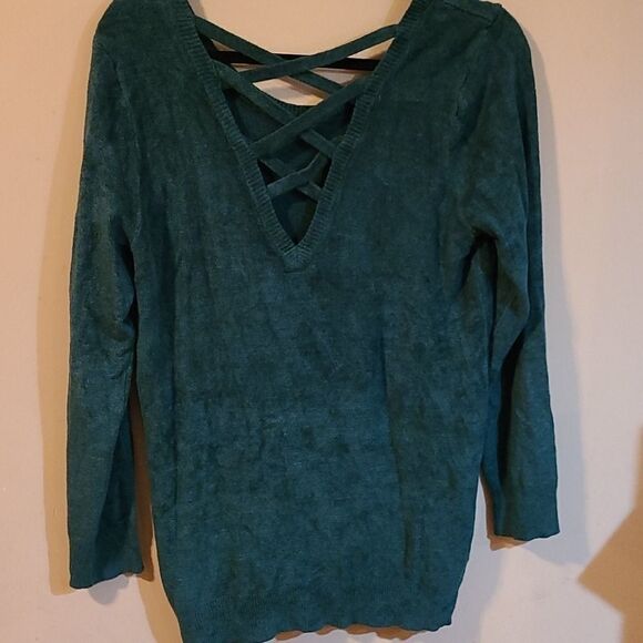 Torrid top   - Picture 3 of 4